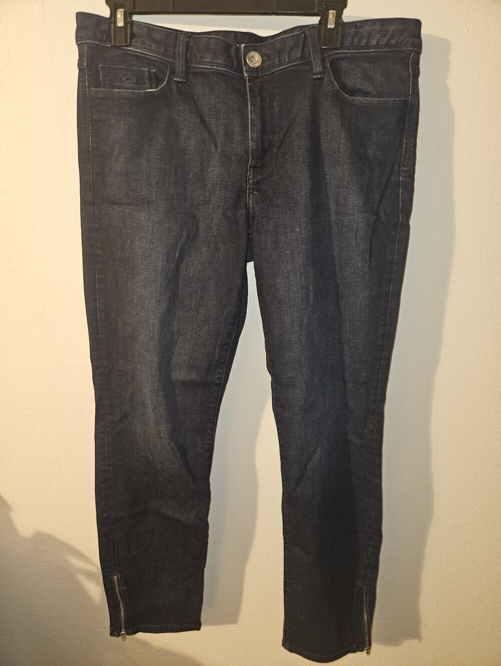 Banana Republic Womans Blue Jeans Size 32 - Picture 2 of 13